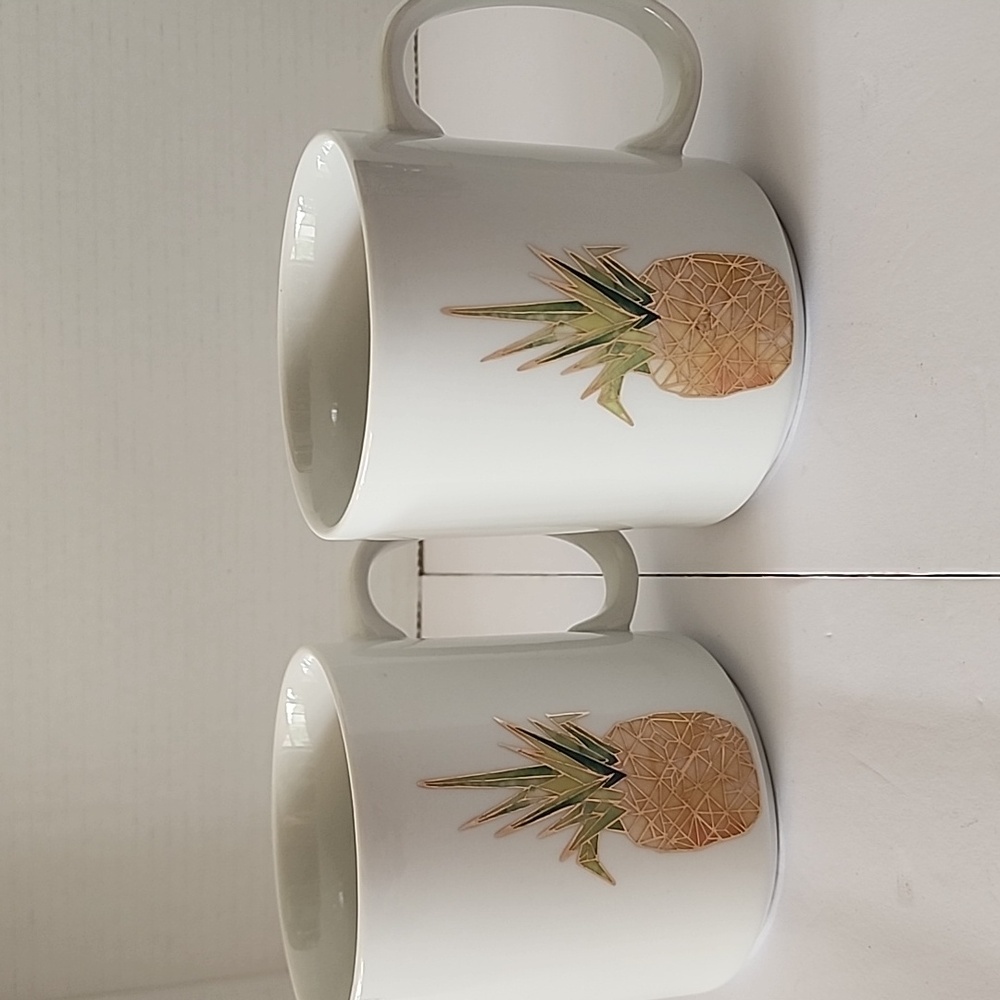 Cordon Bleu Brand 2 Matching Pineapple Mugs 4.25" T x 3.5" Wide Fits 4 Fingers